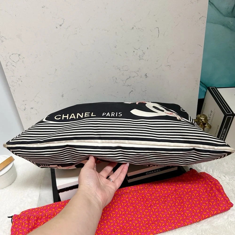 Authentic Chanel Limited Edition Cruise 10’ Paris-Venice Cruise Bon Bon Tote Bag